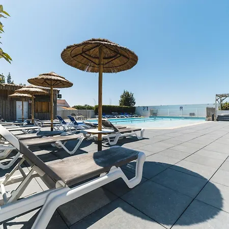 Campsite Au Port De - Maeva 4*